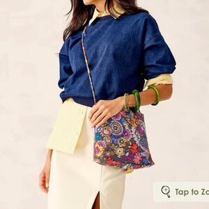 VERA BRADLEY Original Hipster Crossbody Purse Colorful Bouquet Pattern NEW